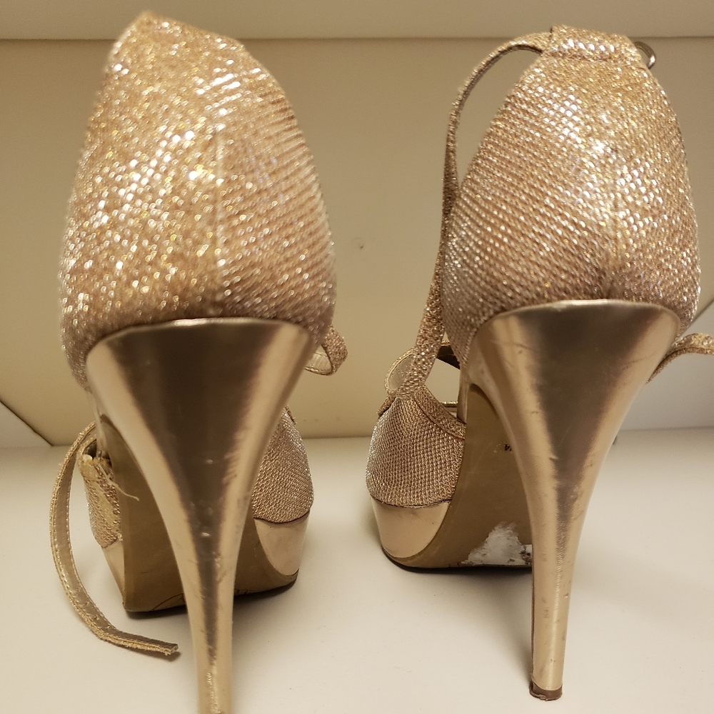 Shoes - Picture 3 of 11